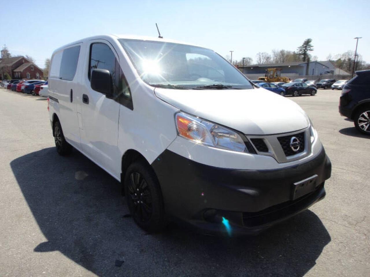 NISSAN NV200 2.5S