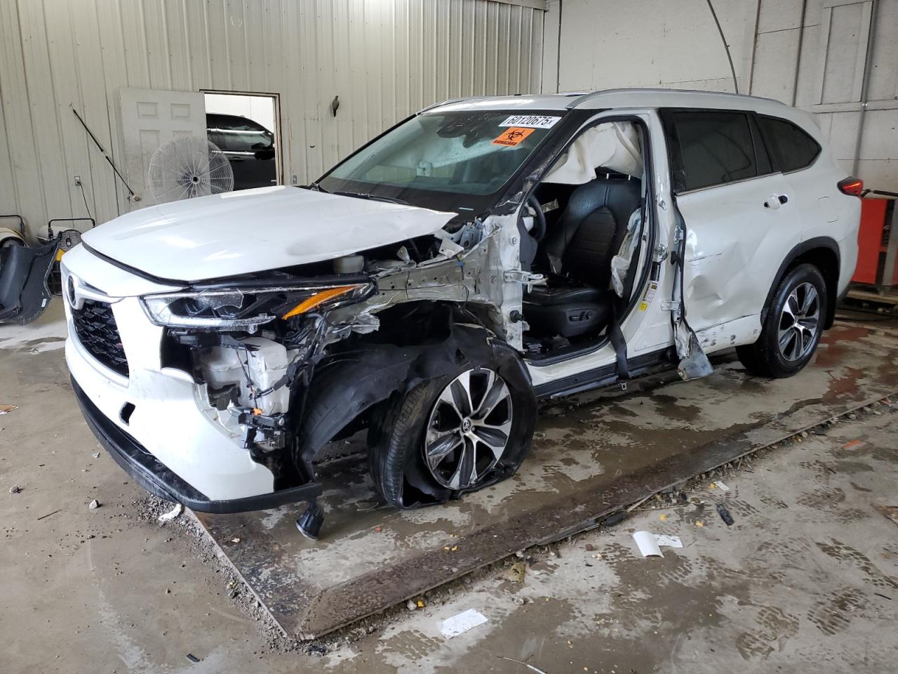 TOYOTA HIGHLANDER XLE