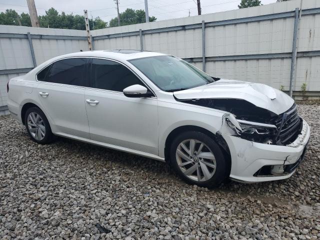 2018 VOLKSWAGEN PASSAT SE 1VWBA7A34JC049173