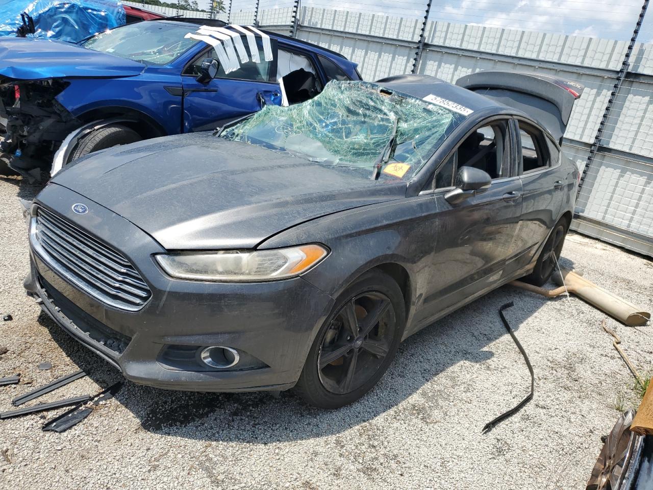 FORD FUSION SE