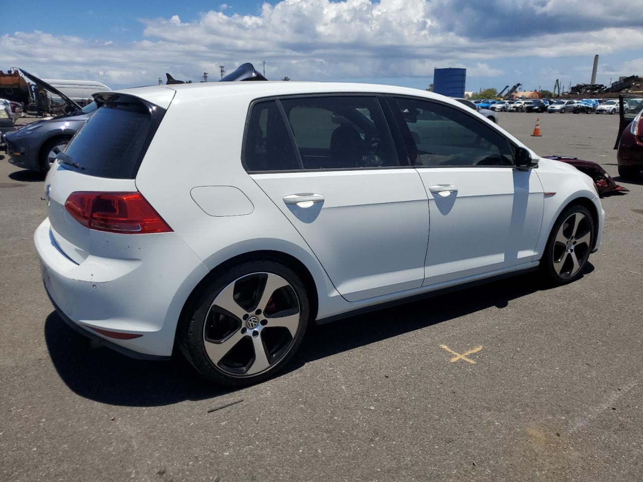 VOLKSWAGEN GOLF GTI