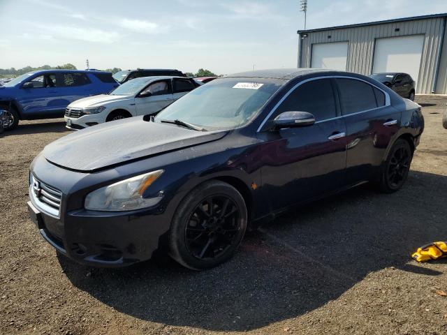 NISSAN MAXIMA S