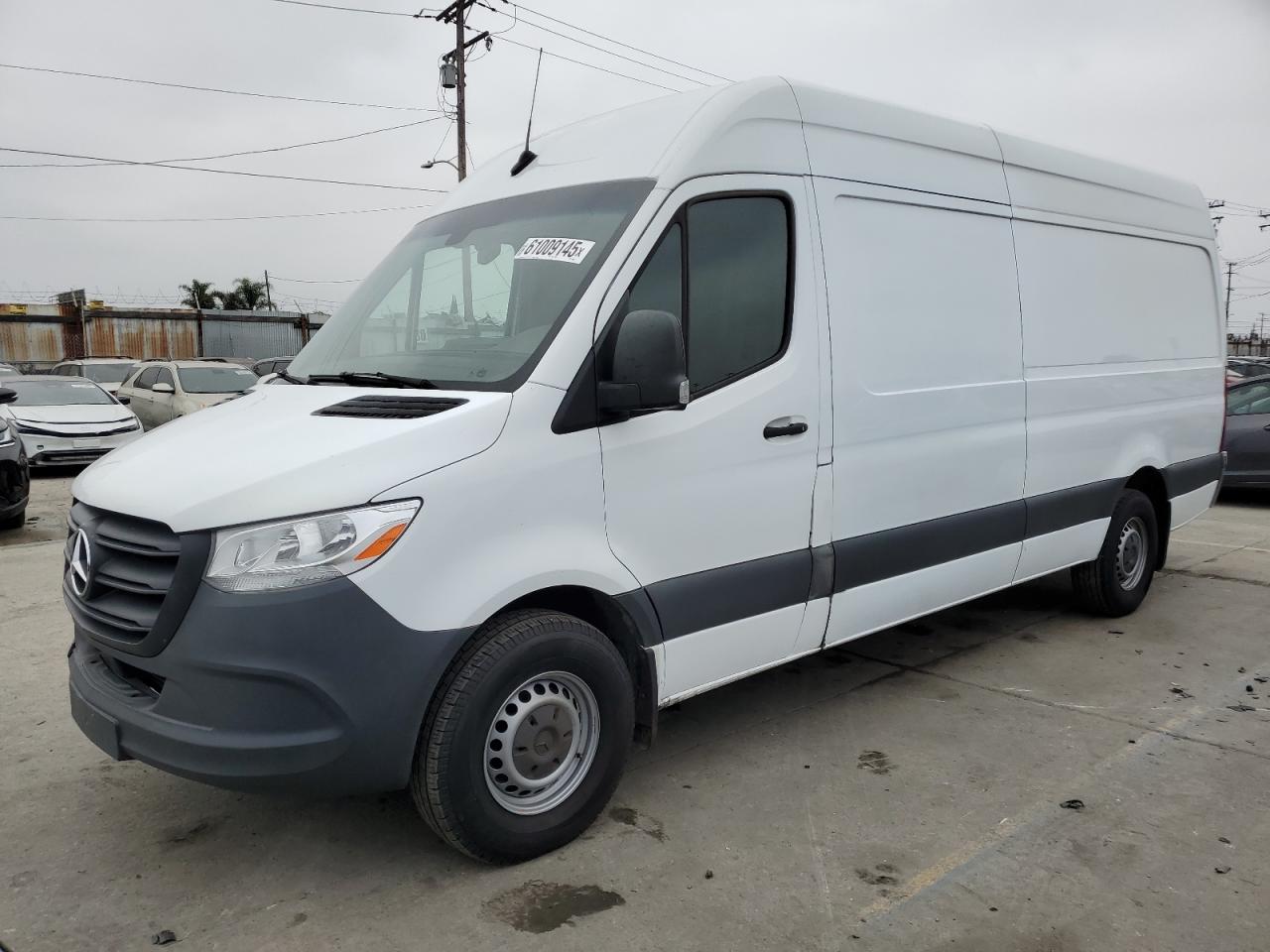 MERCEDES-BENZ SPRINTER 2500