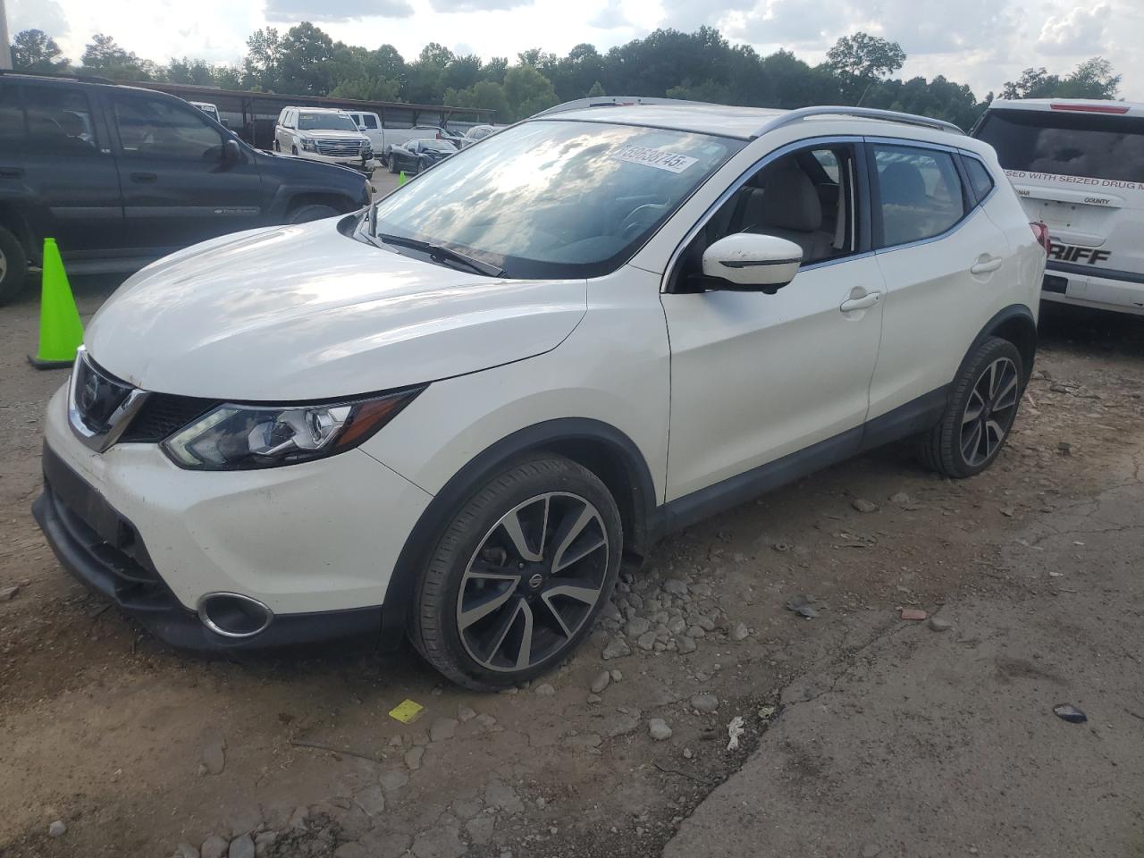 NISSAN ROGUE SPORT S