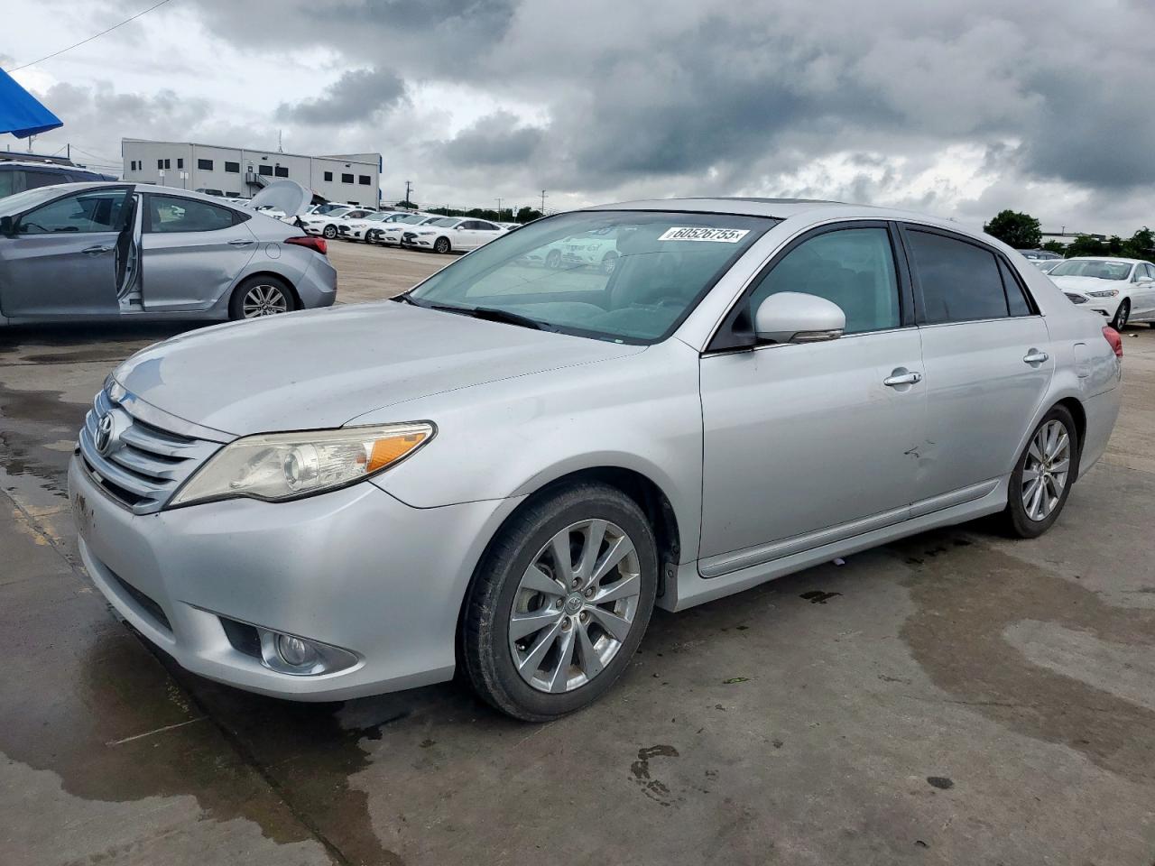 TOYOTA AVALON BASE