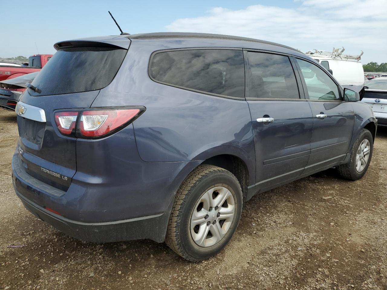 CHEVROLET TRAVERSE LS