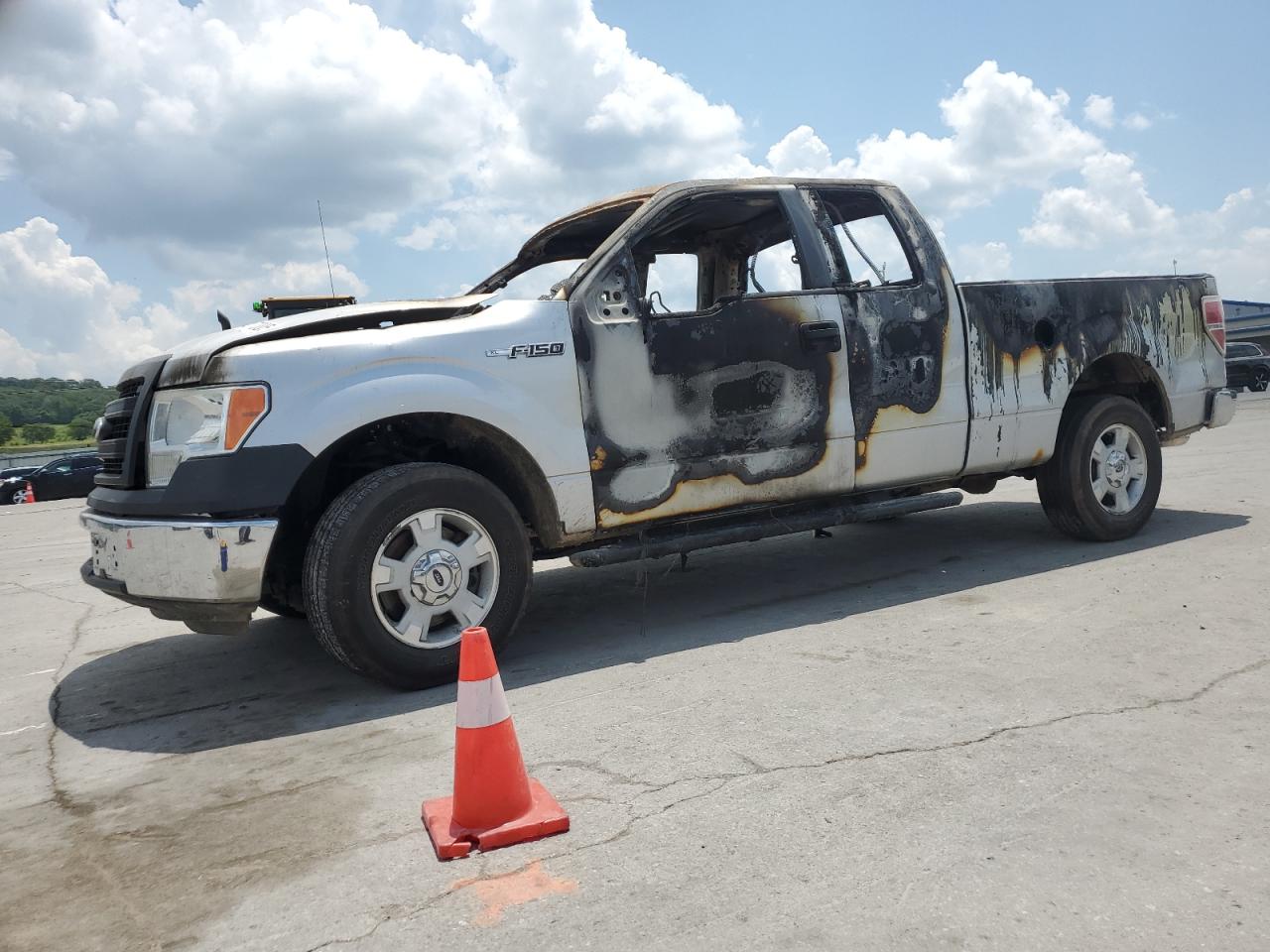 FORD F-150 SUPER CAB