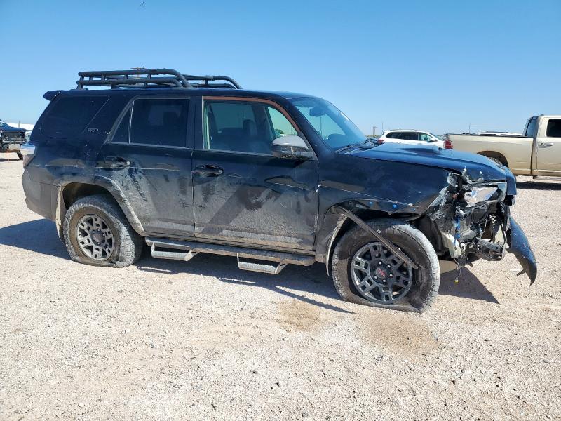 2019 TOYOTA 4RUNNER SR JTEBU5JR8K5645908