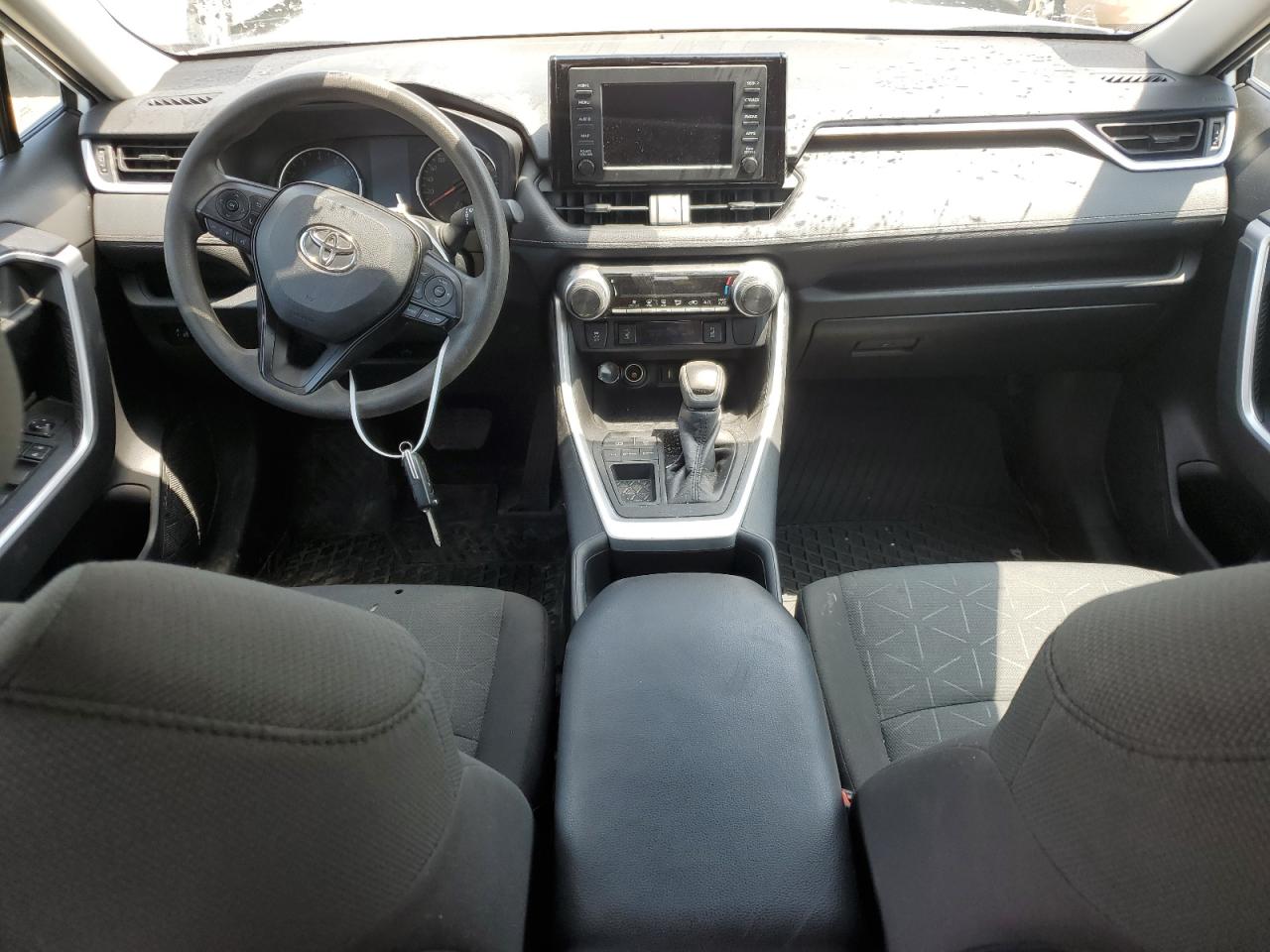 TOYOTA RAV4 LE