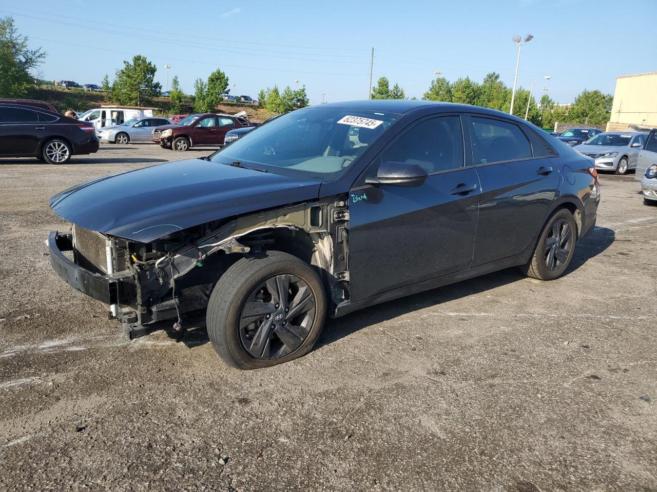  Salvage Hyundai ELANTRA