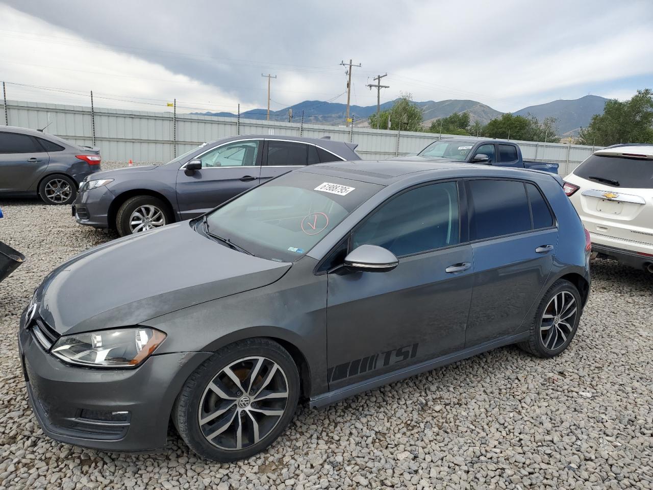 VOLKSWAGEN GOLF