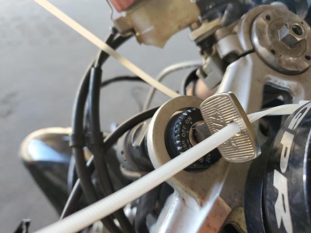 2011 TRIUMPH MOTORCYCLE DAYTONA 67 SMTD00NS3BJ451949