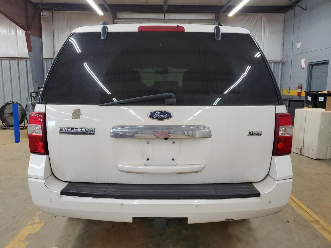 FORD EXPEDITION LIMITED