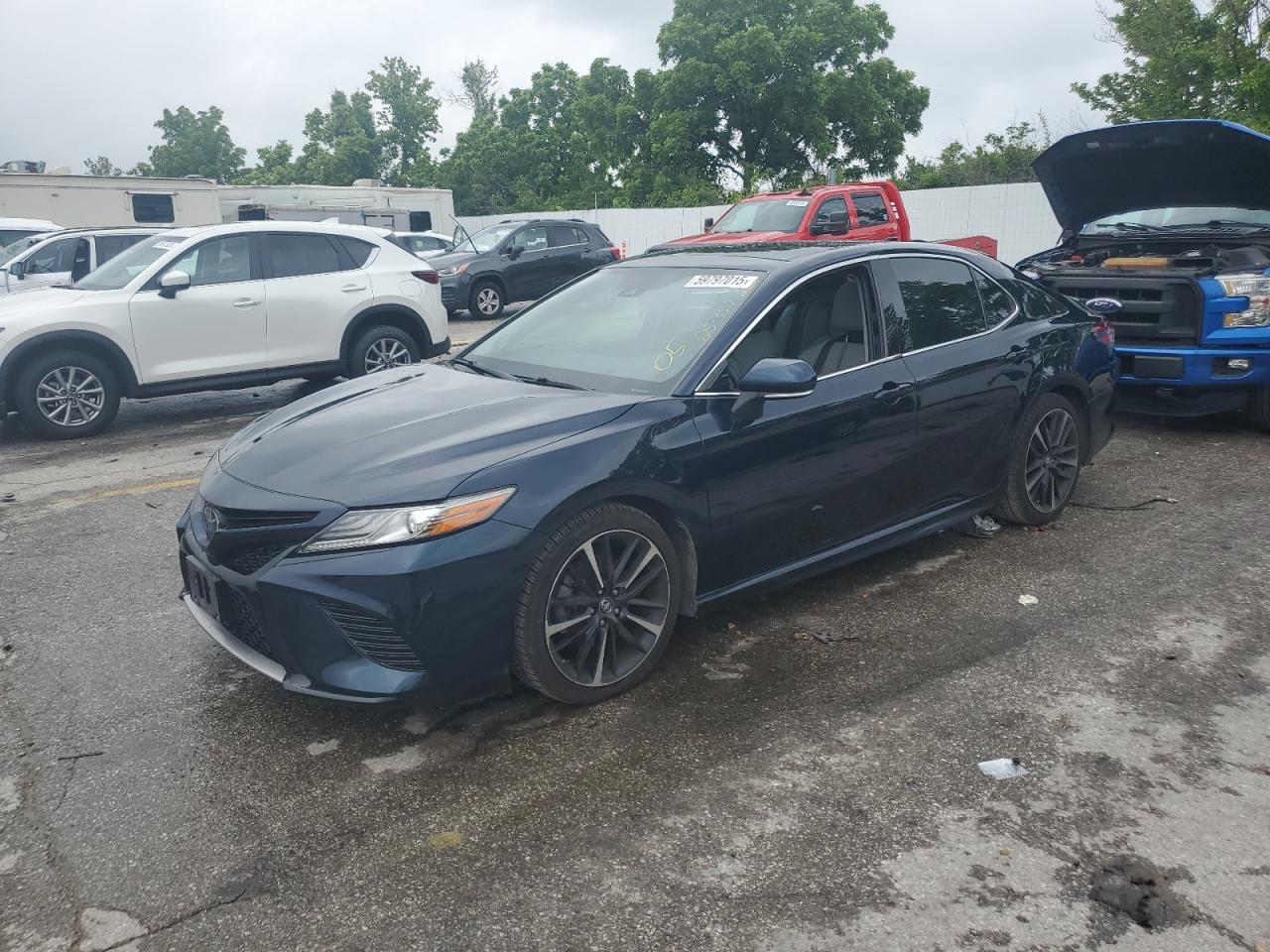 TOYOTA CAMRY XSE