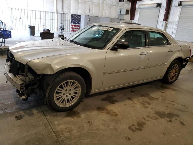 Vin: 2c3ca5cv3ah270629, lot: 61608755, chrysler 300 touring 2010 img_1