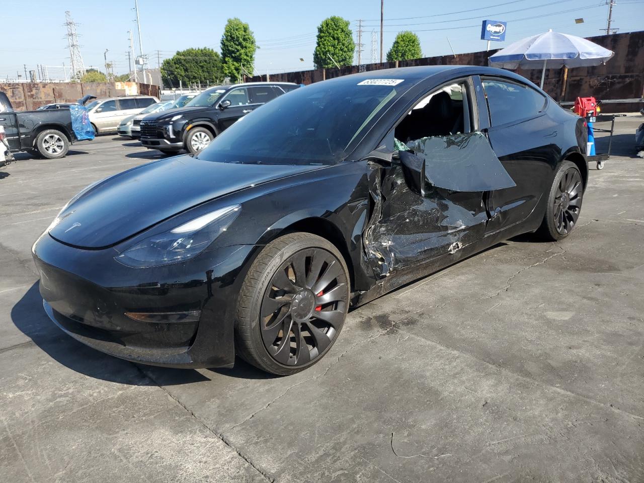 TESLA MODEL 3