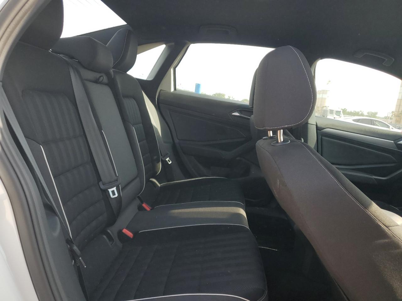 VOLKSWAGEN JETTA SPORT