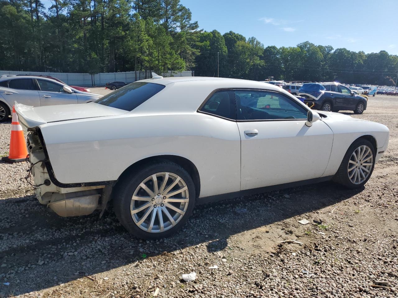 DODGE CHALLENGER SXT PLUS