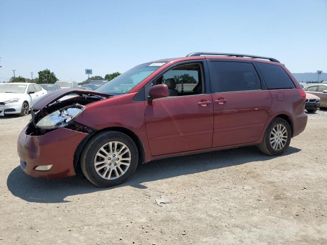 TOYOTA SIENNA XLE