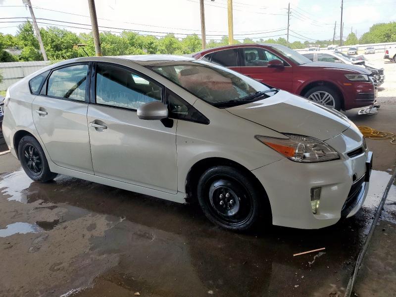 Vin: jtdkn3du9f0473123, lot: 60203855, toyota prius 20154