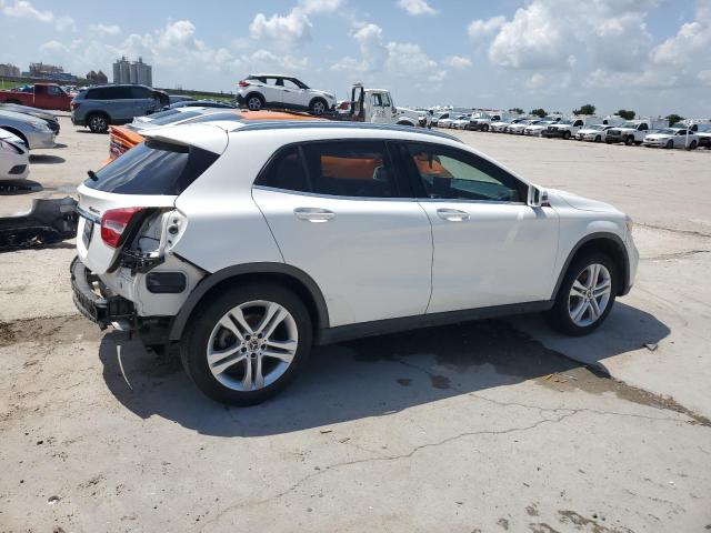 2018 MERCEDES-BENZ GLA 250 4M WDCTG4GB8JJ527667