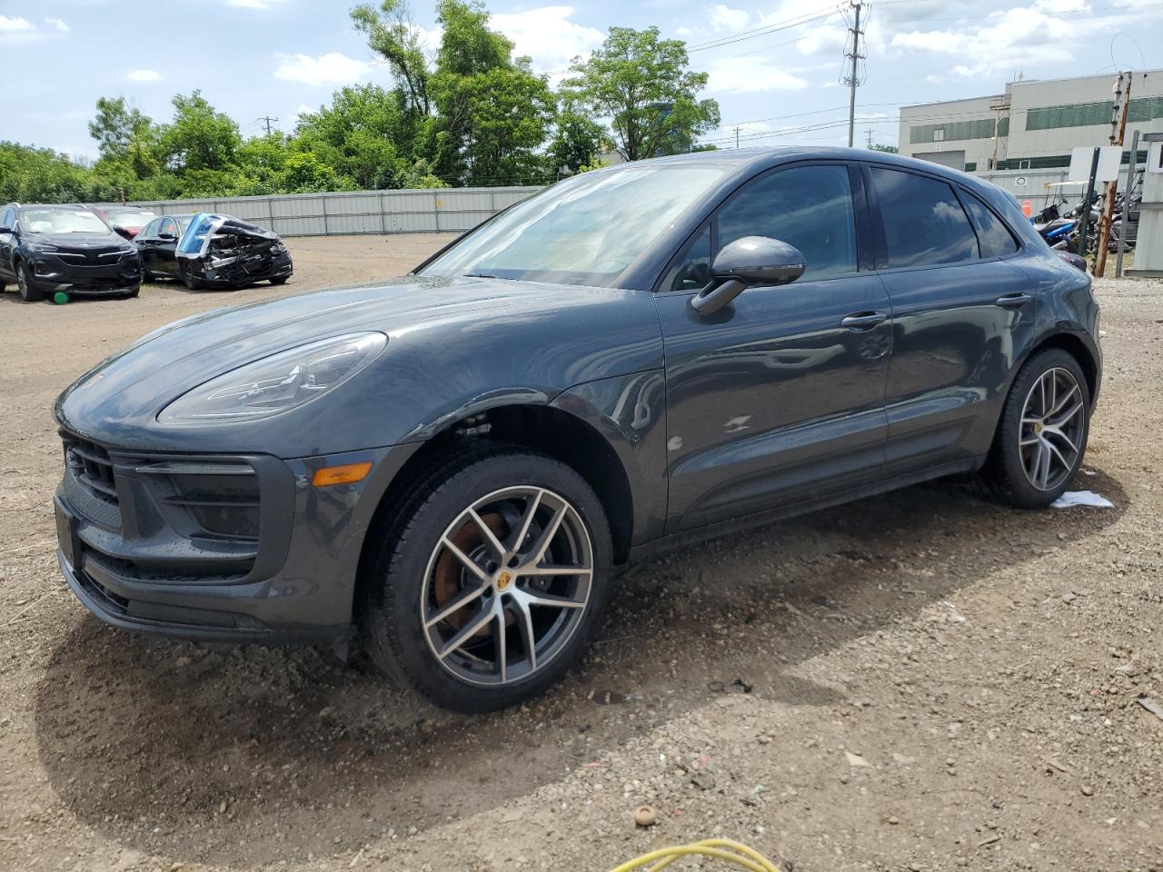 PORSCHE MACAN BASE