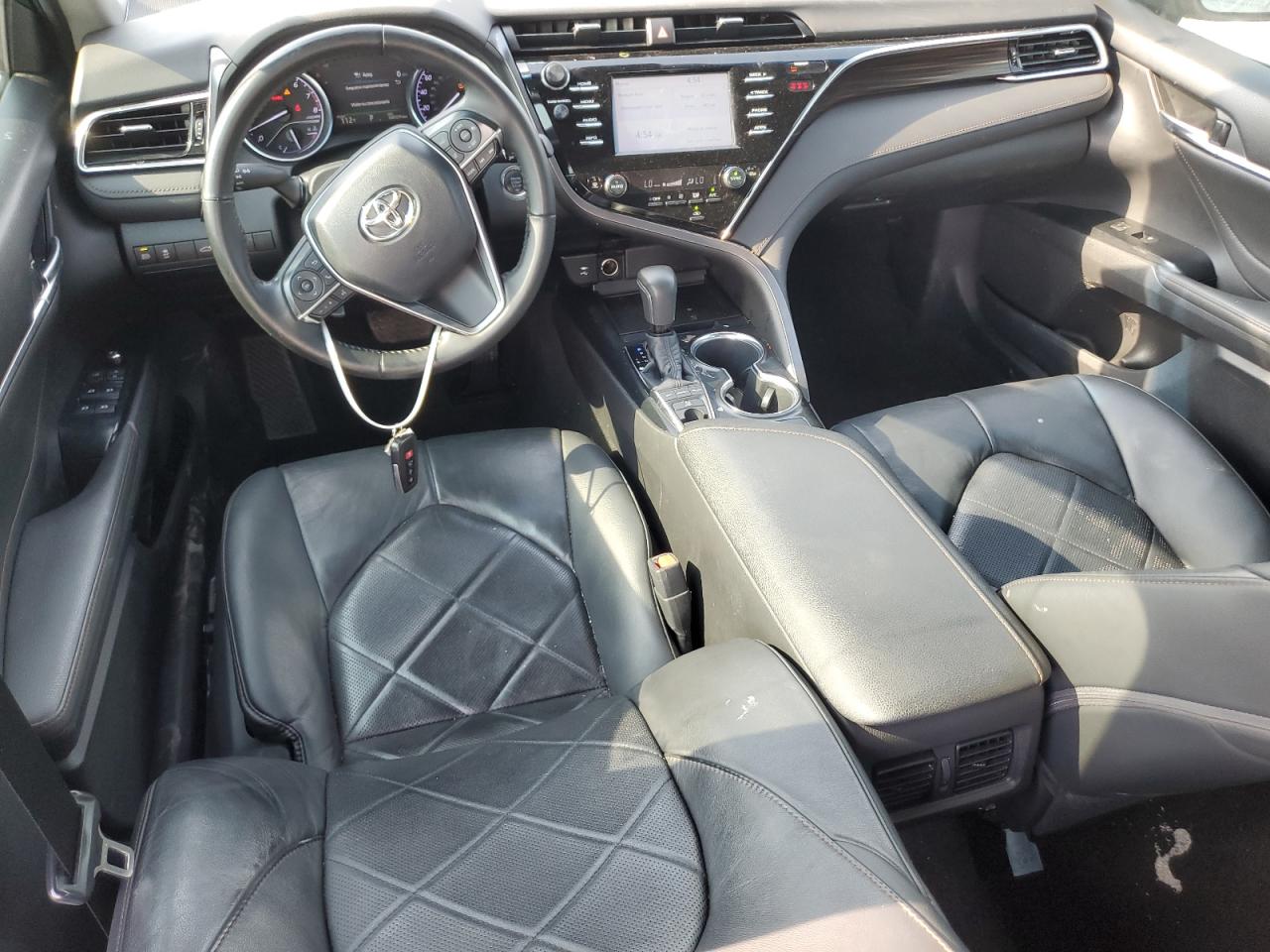 TOYOTA CAMRY L
