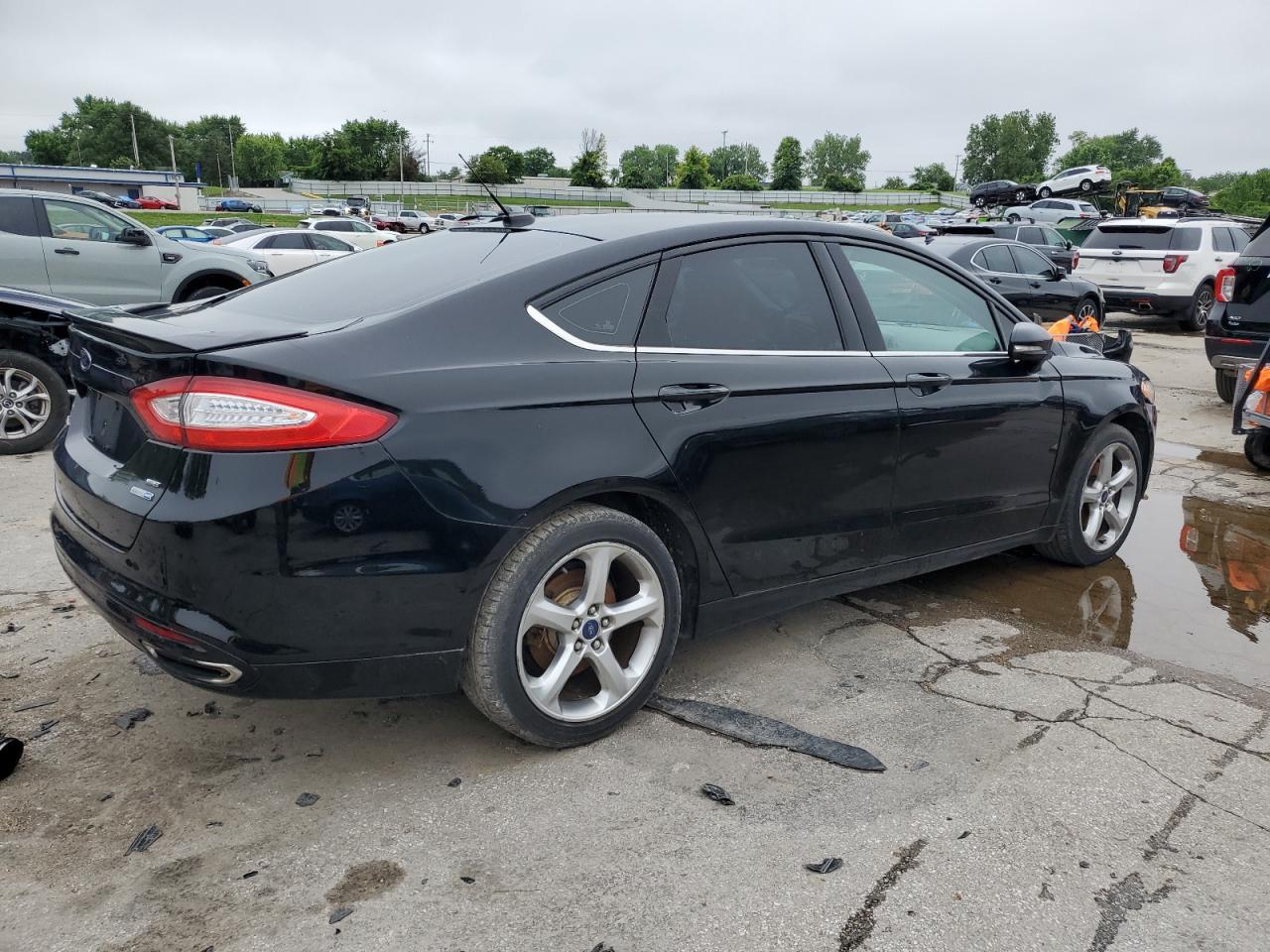 FORD FUSION SE