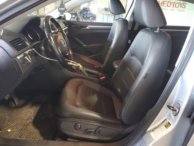 2017 VOLKSWAGEN PASSAT R-L 1VWDT7A36HC083404