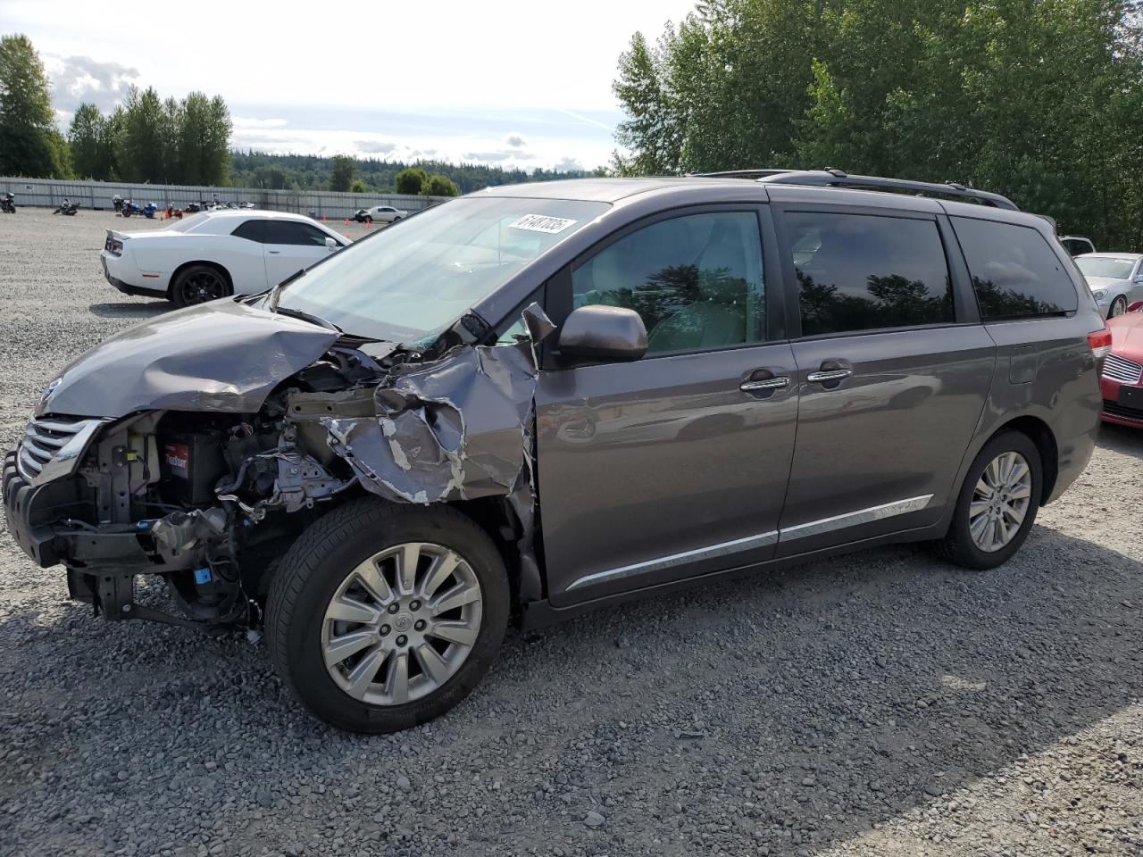 TOYOTA SIENNA XLE