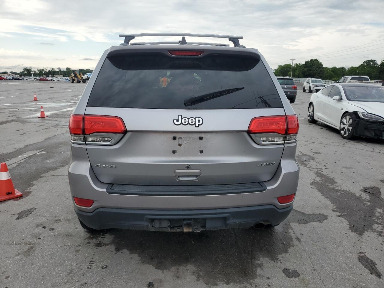JEEP GRAND CHEROKEE LAREDO