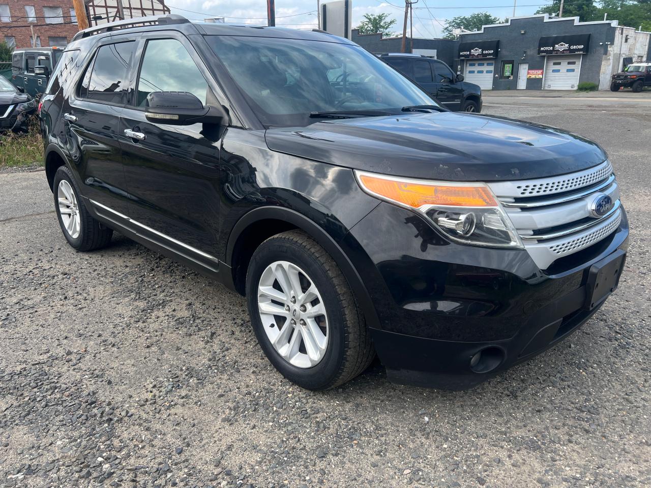 FORD EXPLORER XLT