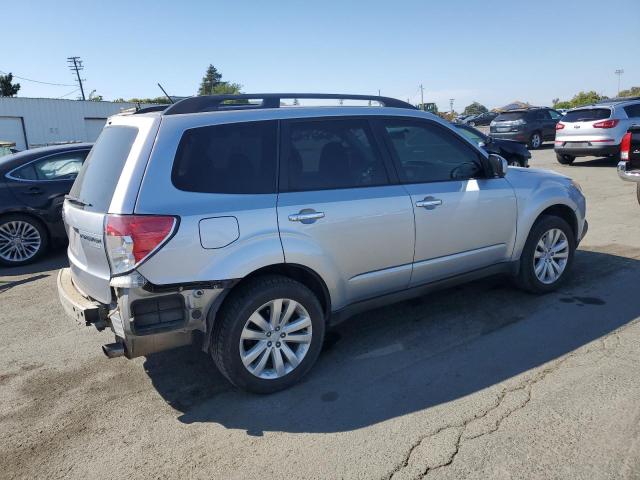 Vin: jf2shadc7ch417098, lot: 60042125, subaru forester 2.5x premium 20123