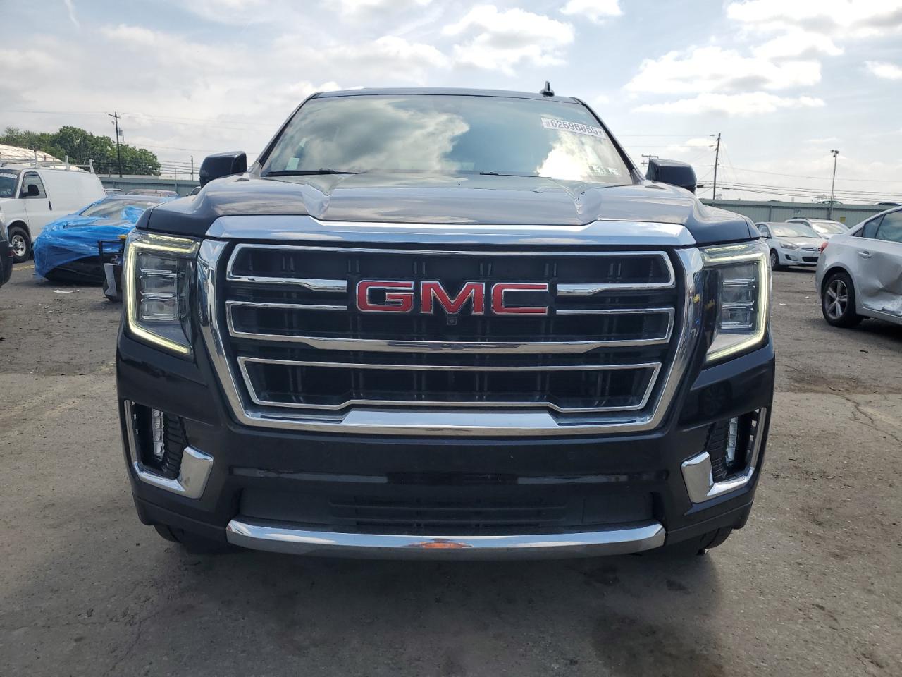 GMC YUKON K1500 SLT