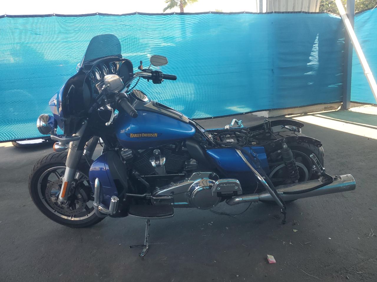 Lot #3305443169 2017 HARLEY-DAVIDSON FLHTK ULTR