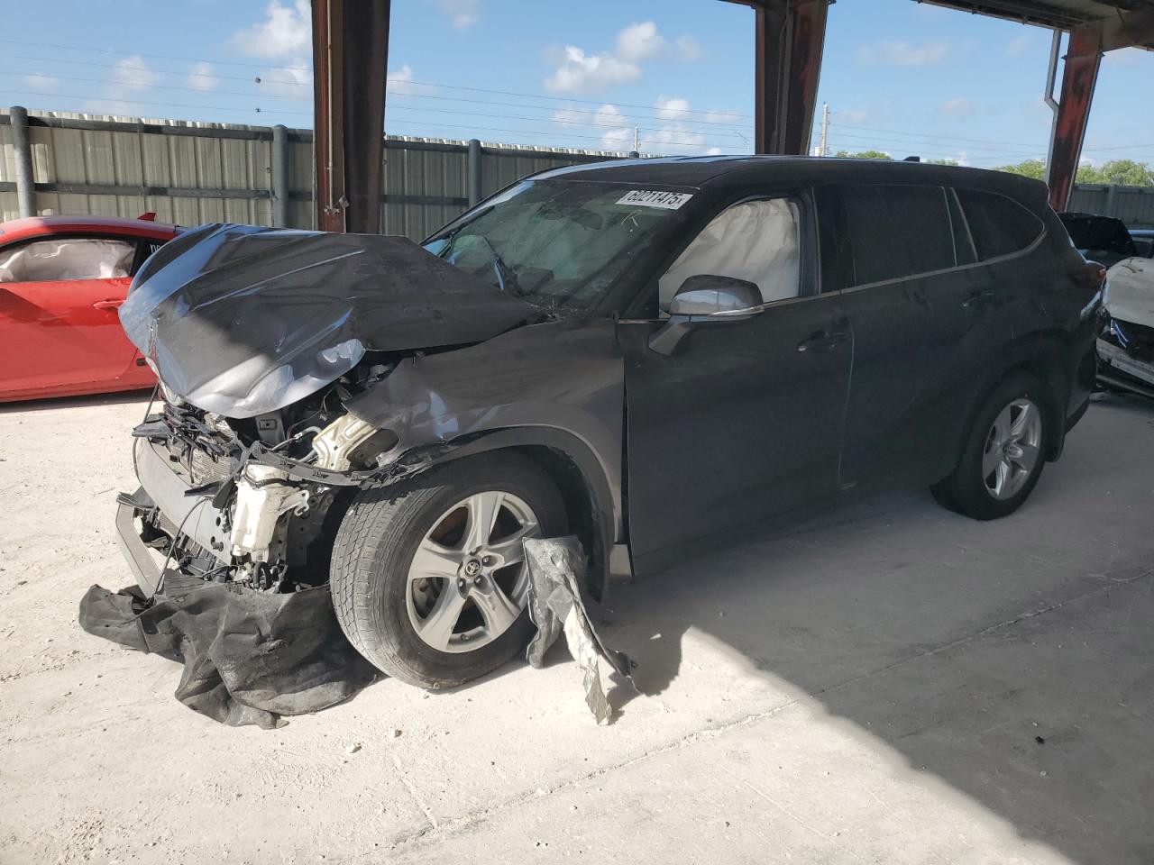 Lot #3284873048 2021 TOYOTA HIGHLANDER