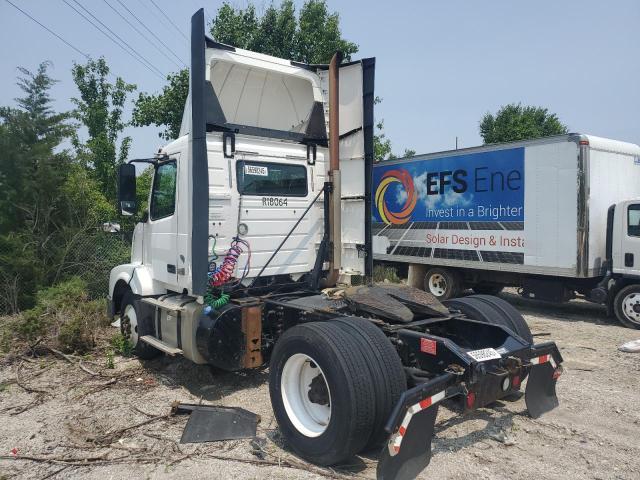 VOLVO VN VNL 2016 white tractor diesel 4V4N39TG2GN965566 photo #4