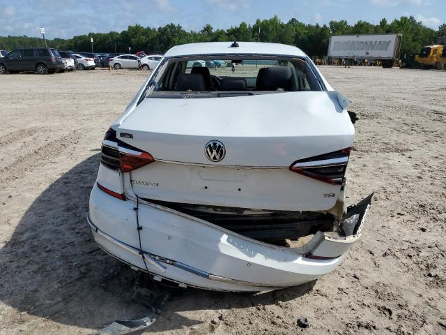 2017 VOLKSWAGEN PASSAT SE 1VWGT7A39HC000688