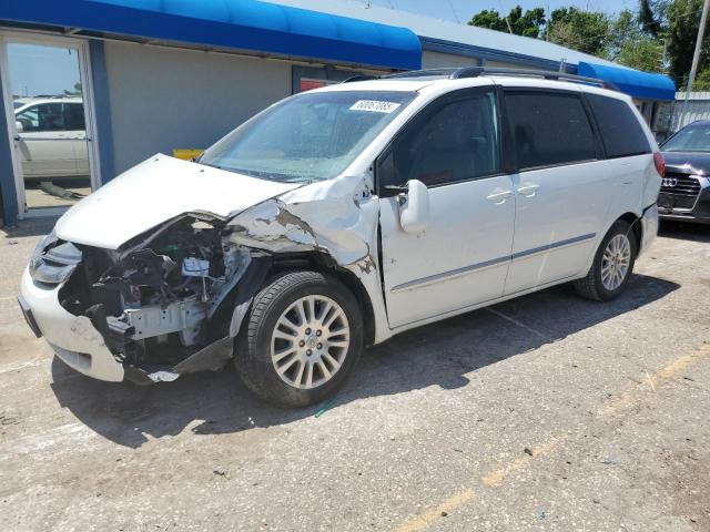 TOYOTA SIENNA XLE