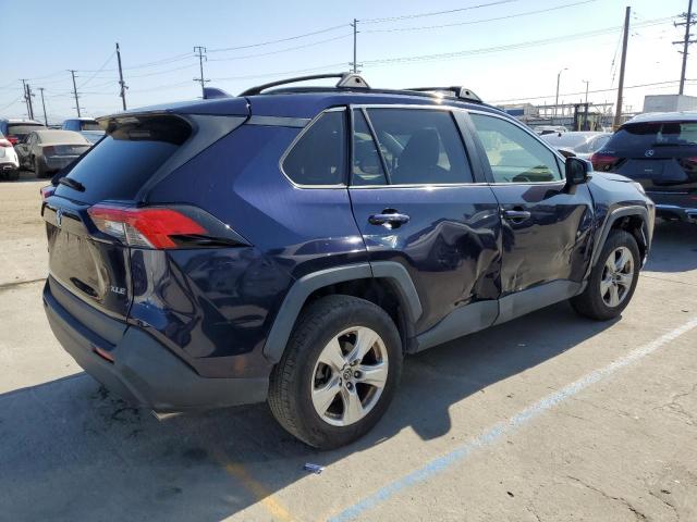 TOYOTA RAV4 XLE 2019 blue  gas JTMW1RFV3KD016817 photo #4