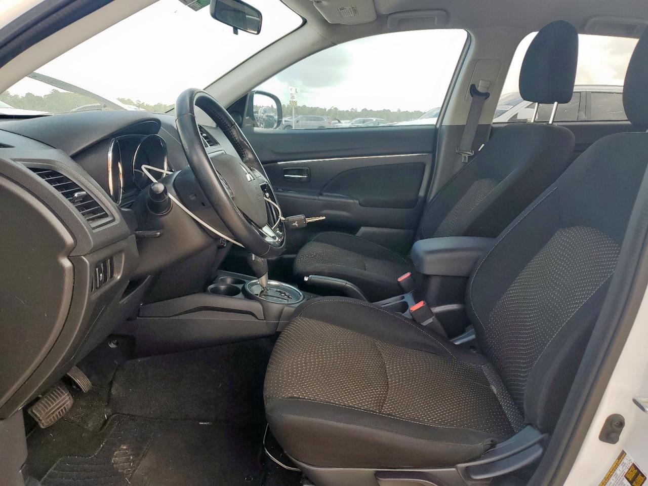 Mitsubishi Outlander 2016