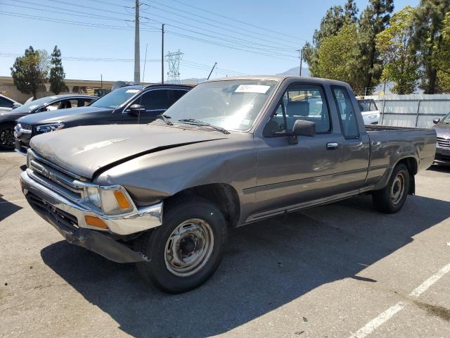 TOYOTA PICKUP 1/2