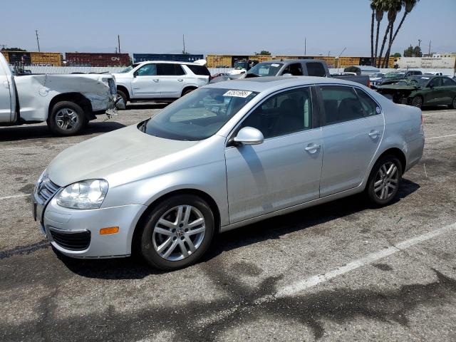 VOLKSWAGEN JETTA WOLF 2007 silver  gas 3VWEG71K07M138992 photo #1