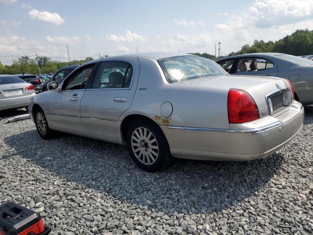 LINCOLN TOWN CAR E 2004 silver sedan 4d gas 1LNHM81WX4Y672563 photo #3