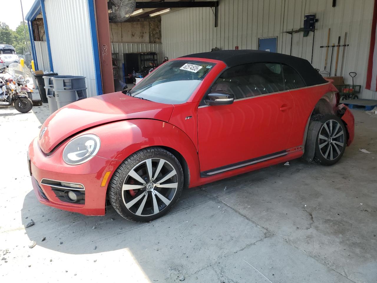 VOLKSWAGEN BEETLE R-LINE