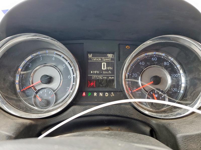 2016 CHRYSLER TOWN & COU 2C4RC1BG3GR281676