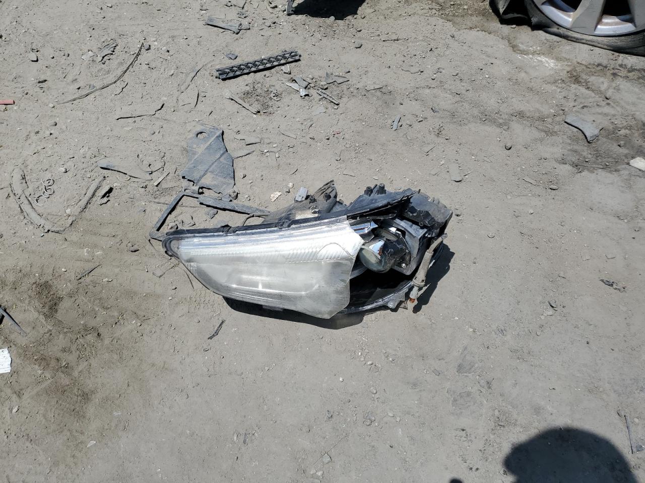 MITSUBISHI OUTLANDER ES