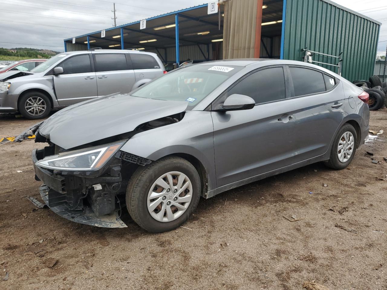 HYUNDAI ELANTRA SE