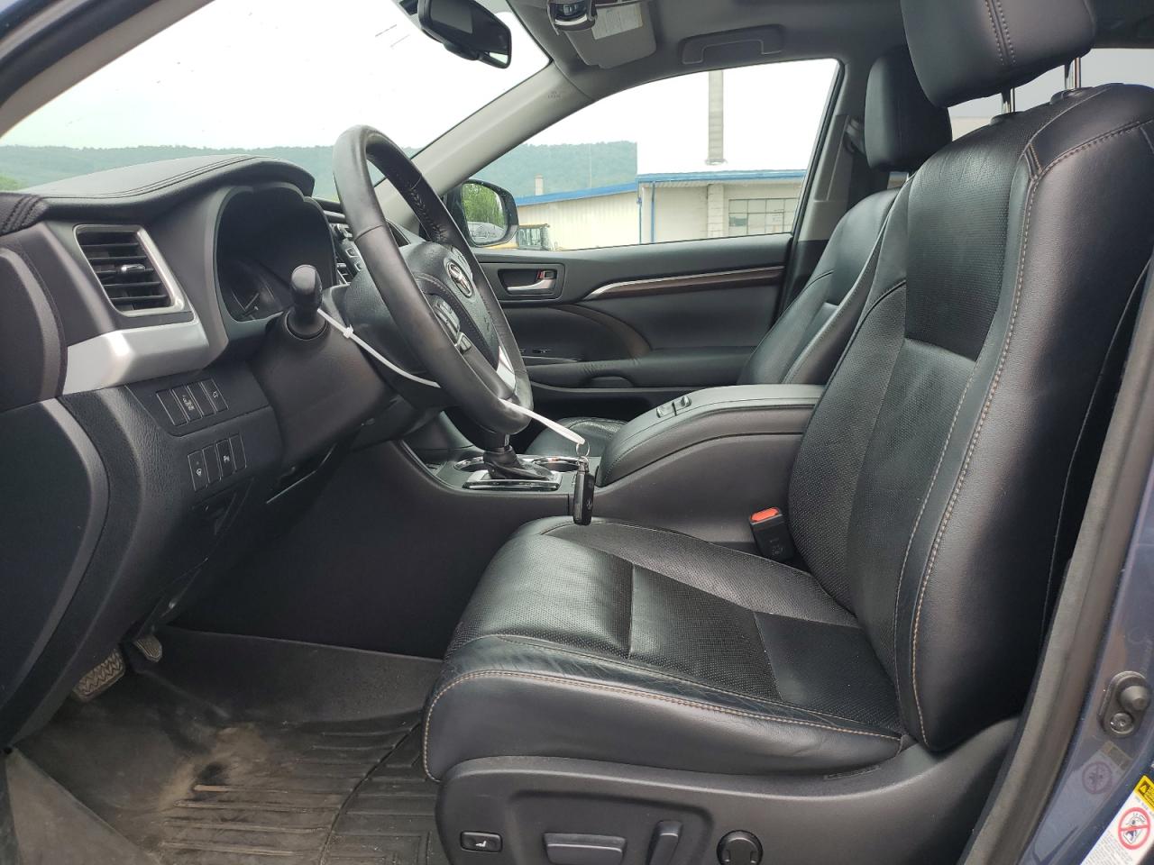 TOYOTA HIGHLANDER LIMITED