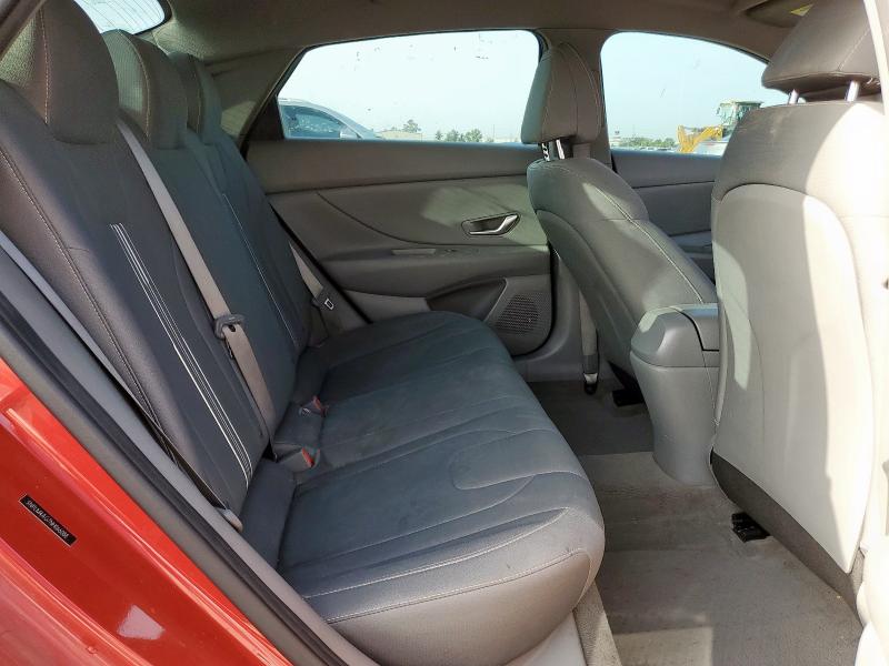 2022 HYUNDAI ELANTRA SE 5NPLM4AG7NH066088